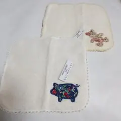 タオルハンカチ　リバティ　2枚intermode　クマ　ブタ