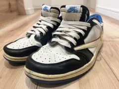 トラヴィススコット スニーカー