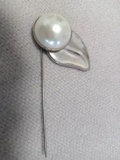 フェラガモ　ピンブローチ Salvatore Ferragamo