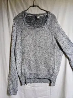 お値下　Ｈ＆M　シルバーラメ糸 クルーネック 長袖ニットセーター