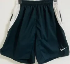 NIKE ナイロン ハーフパンツ 黒のサムネイル