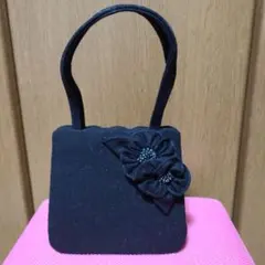 黒 フェルト トートバッグミニ　 花の装飾