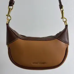 美品》CHARLES & KEITH クロックエフェクト サーキュラーバッグ 2026年 