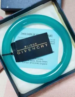 2026年最新】GIVENCHYバングルの人気アイテム - メルカリ