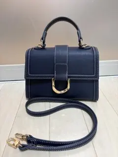 美品★a.v.v フラップハンドミニバッグのサムネイル