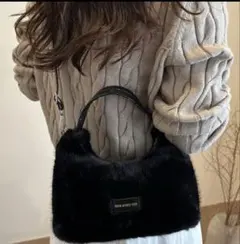 フェイクファー ショルダーバッグ ブラック 2wayバックꯁꯧ