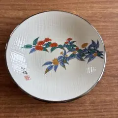 花模様皿　銀色の縁　昭和レトロ