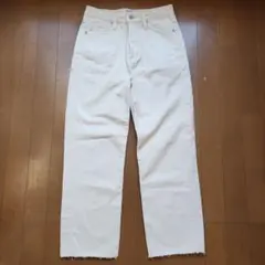 SOMETHING クリーム色デニムパンツ