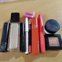 お化粧品まとめ売り 　アイブロウ リップライナー ティント　チーク　コンシーラー