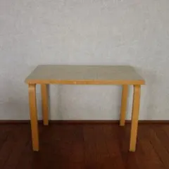 Artek ビンテージ テーブル 子供用（ベージュリノリウム）/50-60s