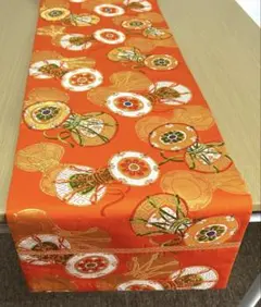 テーブルランナー