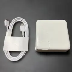 M250708★Apple純正 61W USB-C 電源アダプター A1947