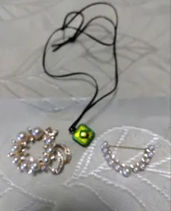 最終価格　美品　アクセサリー3点セット ブローチ2点、作家物ペンダント1点