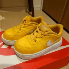 Nike Air Force 1 キッズスニーカー イエロー　13cm