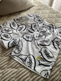 NIKE ナイキ　ショートパンツ