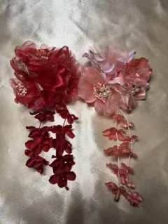 赤とピンク　花モチーフ　ヘアアクセサリー　着物　写真撮影　成人式