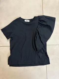 AZUL BY MOUSSY フリルデザイン 半袖Tシャツ ブラック Sのサムネイル