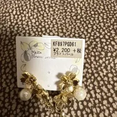 Kaza フラワーモチーフ ピアス ゴールド