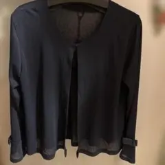 黒いカーディガン 前開き リボン付き