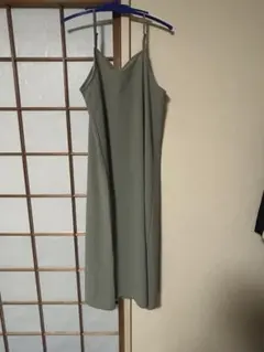 キャミワンピース カーキ ロング丈　しまむら