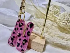 アルファベットＮキーホルダー《豹柄》