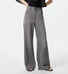 【新品】UNIQLO ドレープワイドフレアジーンズ　グレー　24 61cm