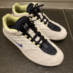 Nike ローカットスニーカー グレー/ネイビー/ライム