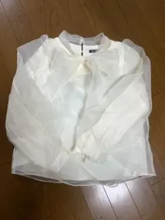 mellowneon リボン付きアイボリーシアーブラウス