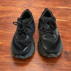 HOKA 　ボンダイ8　 24.5cm ブラックのサムネイル