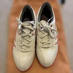 ゴルフシューズ　レディース　ASICS ホワイト/レッド スニーカー
