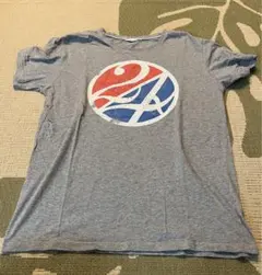 グレー ロゴ入り カジュアルTシャツ