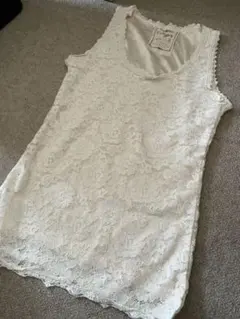 レースタンクトップ