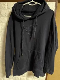 GUESS 黒 フード付きパーカー