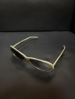 Item thumbnail for item 8669aa99-43a0-455f-8a8a-4d73d2344f40