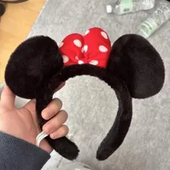 ミニーマウス カチューシャ 赤い水玉リボン