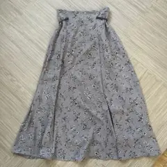 ナチュラルビューティーベーシック　スカート