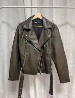 ZARA フェイクレザークロップドライダースジャケット