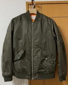 オリーブ MA-1 フライトジャケット Mサイズのサムネイル