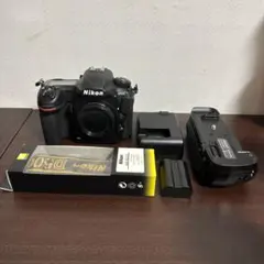 【バッテリーグリップ付・美品】Nikon D500 ショット数8.6万のサムネイル