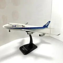 ANA BOEING 747-400 Yokoso!JAPAN 1/200のサムネイル