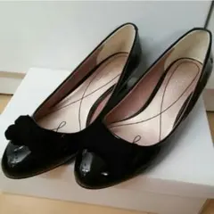 新品！23センチ★DIANA★黒エナメルパンプス