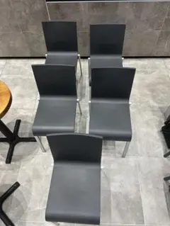 【在庫多数】ヴィトラ(Vitra)/.03(ゼロスリー)4脚セット/グレー 在庫多数】ヴィトラ(Vitra)/.03(ゼロスリー)4脚セット/グレー - メルカリ