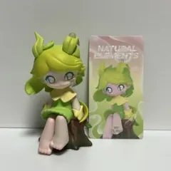 POPMART AZURA フィギュア