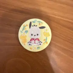 ポチャッコ　刺繍缶バッチ