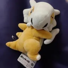 カラカラ　ポケットモンスター ほぺぴた ぬいぐるみ マスコット　ポケモン