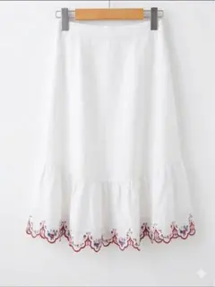新品 dazzlin 刺繍フレアスカート 白 花柄 ウエストゴム M