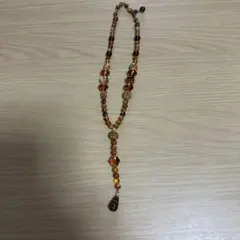 オレンジ系ビーズネックレス