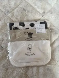 牛柄・ミルク瓶デザイン 授乳用スタイ2枚セット　ベビー　赤ちゃん用品