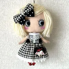 No.28ハッピードール・イルメール・イーマリーのお洋服とヘアピンとポシェット