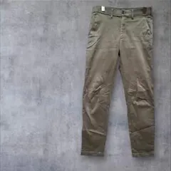 【ジーユー】 ストレッチスリムチノパンツ カジュアル　テーパード カーキ